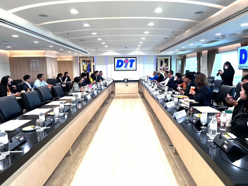 LINE_ALBUM_17ต.ค.67-ประชุมโครงการลดราคาปุ๋ยกรมการค้าฯ_241017_6